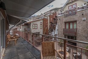The Auberge Residences at Element 52
