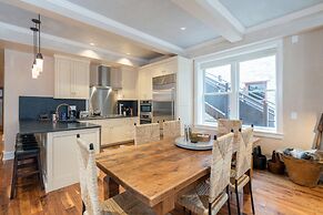 The Auberge Residences at Element 52