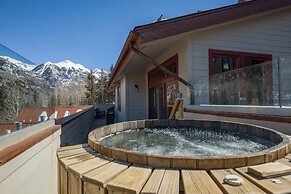 The Auberge Residences at Element 52