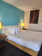 Howard Johnson by Wyndham Lindsay