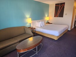 Howard Johnson by Wyndham Lindsay