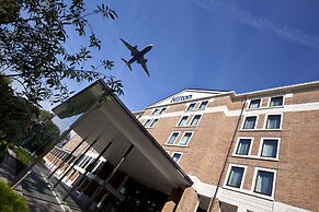 Hilton London Heathrow Airport Terminal 5