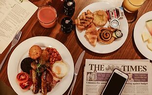 Hilton London Heathrow Airport Terminal 5