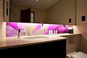 Hilton London Heathrow Airport Terminal 5