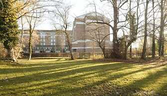 Hilton London Heathrow Airport Terminal 5