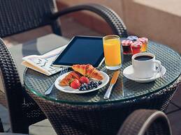 Mövenpick Ambassador Hotel Accra
