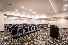 Ramada Hotel & Suites by Wyndham Netanya