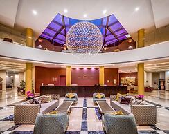 Ramada Hotel & Suites by Wyndham Netanya