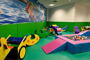 Ramada Hotel & Suites by Wyndham Netanya