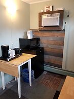 White Mountain Motel And Cottages