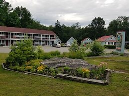 White Mountain Motel And Cottages
