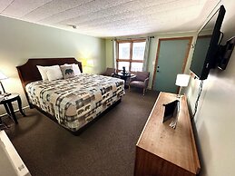 White Mountain Motel And Cottages