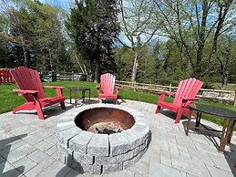 White Mountain Motel And Cottages