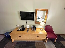 White Mountain Motel And Cottages