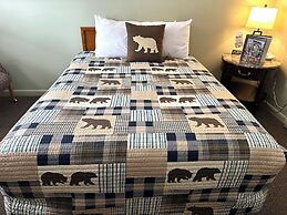 White Mountain Motel And Cottages