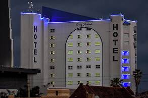 Diaz Hotel & Resort