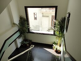 Hotel Divine Paradise