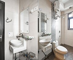 Hotel Amby Inn