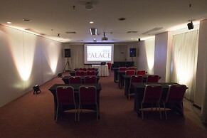 Tsue The Palace Flat