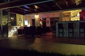 Maria Lambis Apartments