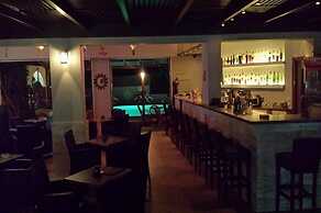 Maria Lambis Apartments