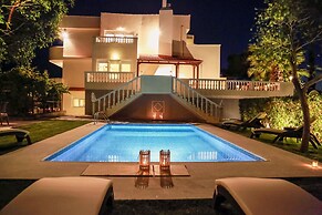 Villa Small Paradise