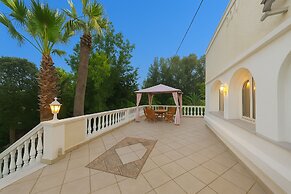 Villa Small Paradise