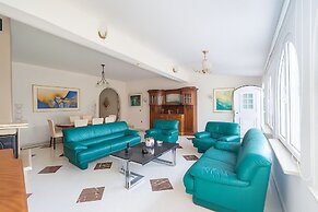 Villa Small Paradise