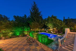 Villa Small Paradise