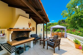 Villa Small Paradise