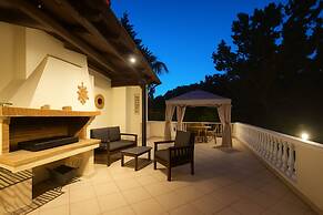 Villa Small Paradise