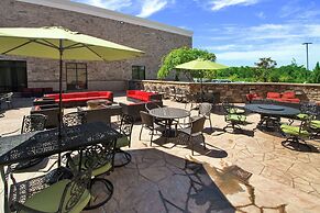 Embassy Suites by Hilton Fayetteville Fort Bragg