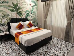 Hotel Raghuraj Palace