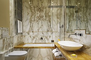 San Firenze Suites & Spa