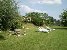 Agriturismo Renzano Garden Apartments