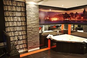 SUR Hotel