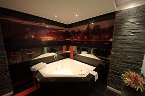 SUR Hotel