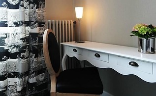 LE H - Hôtel & Restaurant