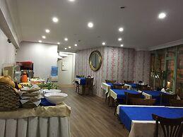 Omega Luxx Hotel - Boutique class