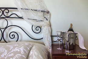 Monambeles Villas