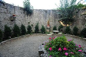 Hotellerie Saint Yves