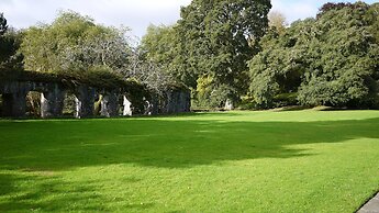 Dartington Hall Hotel