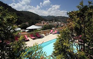 VILLA AIMEE LUXURY APARTMENTS WITH HEATED POOL