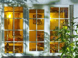Tinhay Mill Guest House