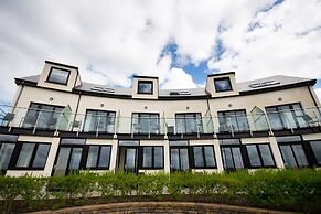 Strandhill Lodge and Suites
