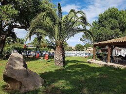 Residence Fiori Di Cala Rossa