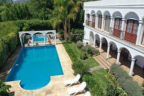 Hotel Portal del Santo