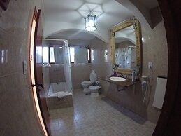 Hotel Portal del Santo