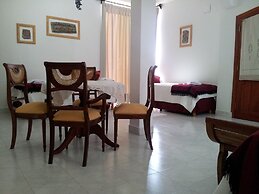 Hotel Portal del Santo