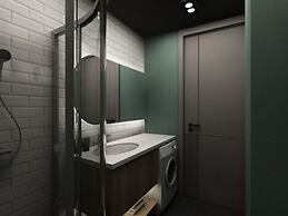 The Room Hotel & Apartments